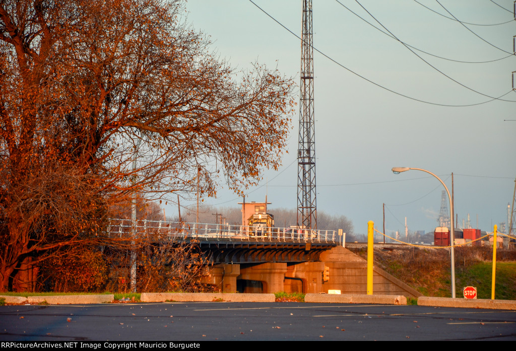 NS GP60 Locomotive crossing the bridge